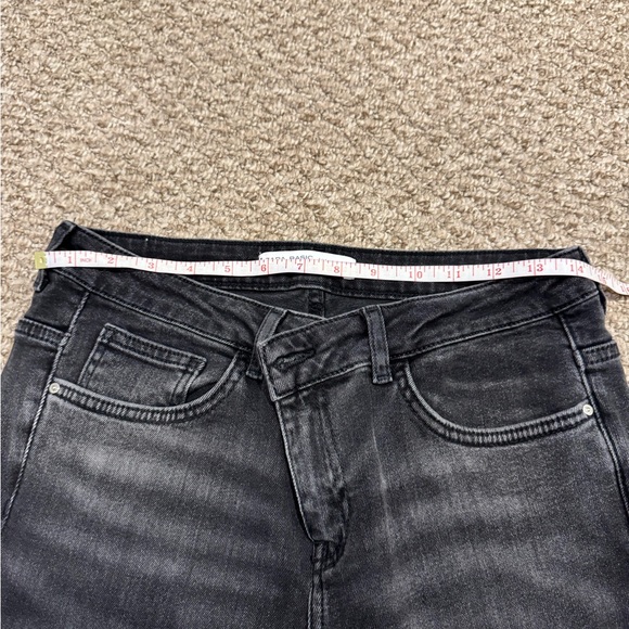 ZARA Women's Black Studded Jeans - Picture 2 of 5